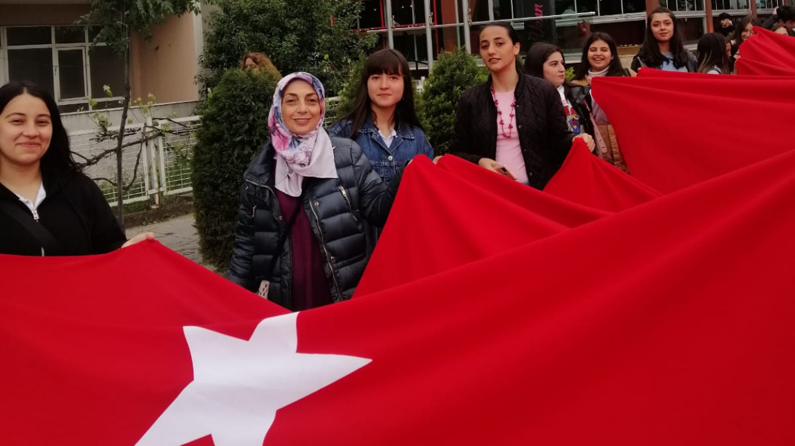 19 Mayıs Atatürk'ü Anma Gençlik ve Spor Bayramı Bayrak Yürüyüşündeyiz